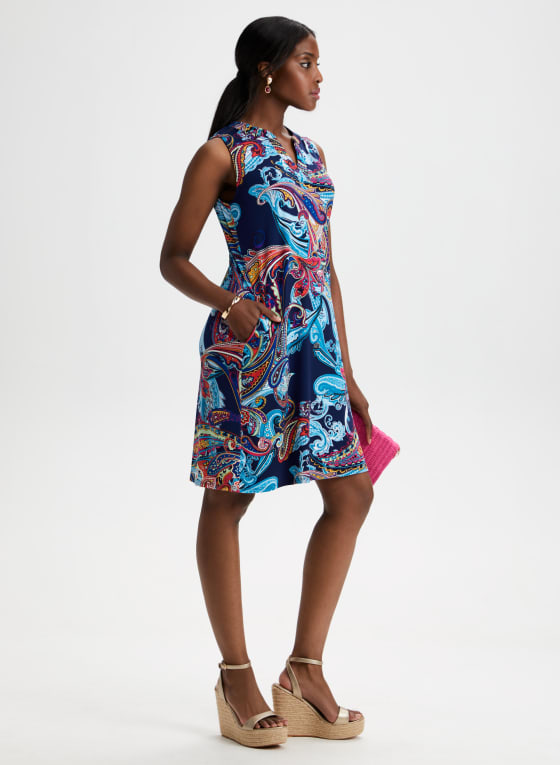 Split Neck Paisley Print Dress