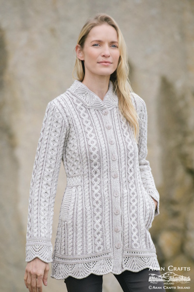Aran Crafts Damesvest Fermanagh - Stone – Bild 3