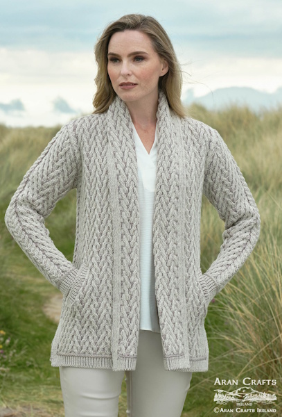Aran Crafts Damesvest Killala - Stone – Bild 3