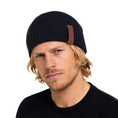 Knit Factory Beanie Jazz Navy is een warme, stijlvolle wintermuts. Comfortabel, vormvast en geschikt voor iedereen dankzij one size fit.