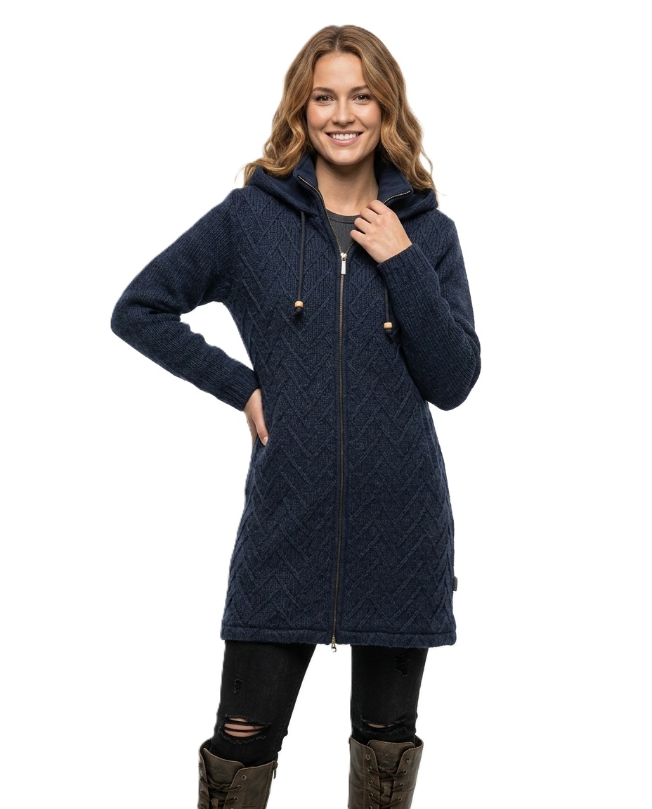 Liebo-Pure Wool-damesvest-Sharon-Marine-op model